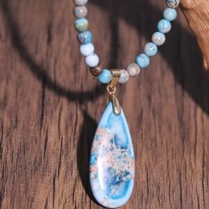 Aqua Stone Pendant Choker Necklace